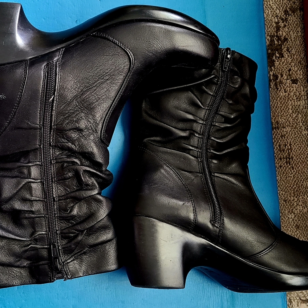 Naot boots